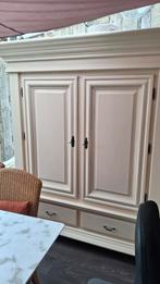 Gratis mooie ruime Duitse kast., Huis en Inrichting, Kasten | Overige, Ophalen, Gebruikt