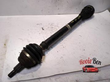 Aandrijfas rechts-voor van een Volkswagen Beetle beschikbaar voor biedingen