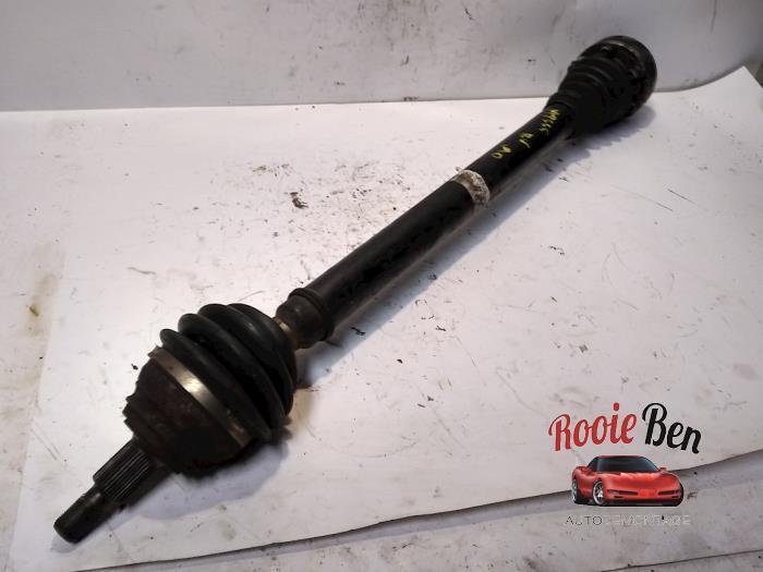 Aandrijfas rechts-voor van een Volkswagen Beetle, Auto-onderdelen, Remmen en Aandrijving, Volkswagen, Gebruikt, 3 maanden garantie