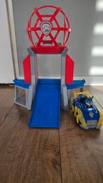 Uitkijk toren paw patrol met chase auto, Zo goed als nieuw, Ophalen