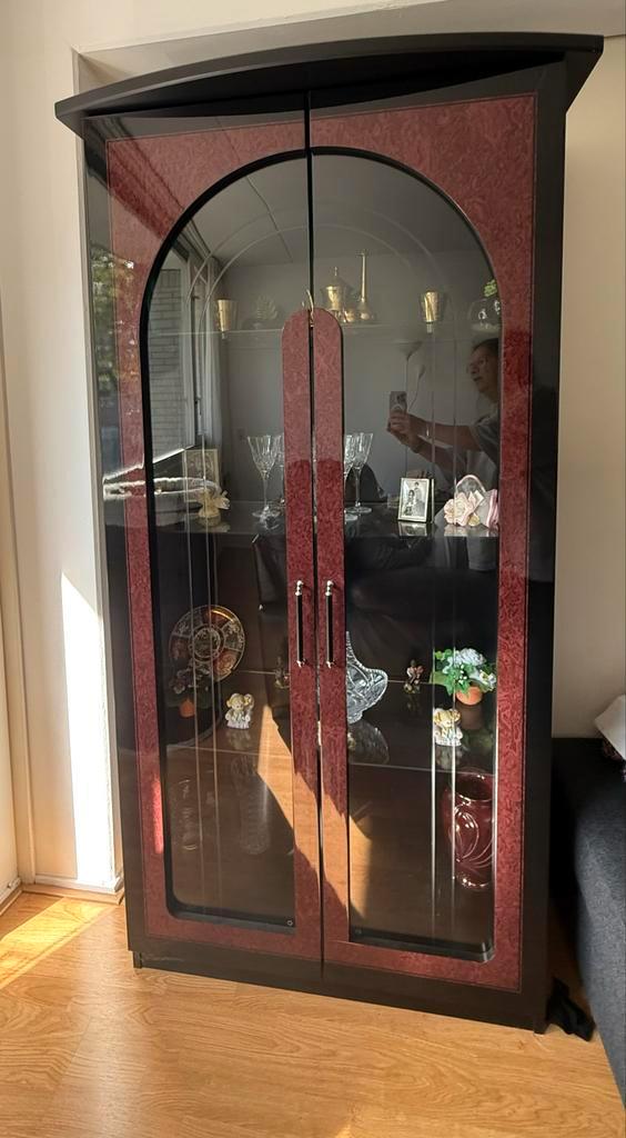 Mooie Vitrinekast in Amsterdam, Huis en Inrichting, Kasten | Vitrinekasten, Gebruikt, 150 tot 200 cm, 50 tot 100 cm, 25 tot 50 cm