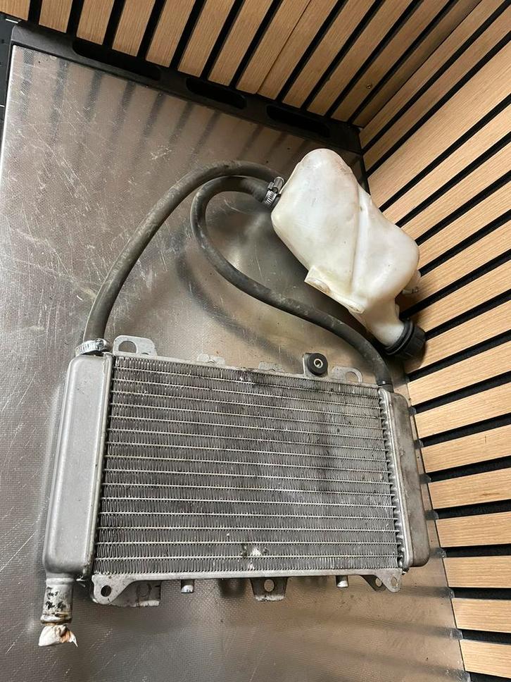 Gilera runner 125cc - 180cc radiateur, Motoren, Tuning en Styling, Ophalen