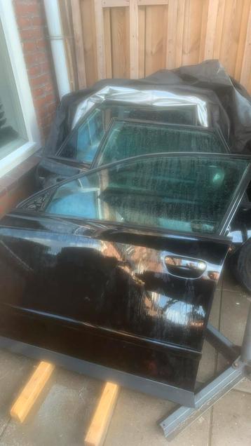 Audi a4 b7&b6 deur linksvoor bestuurdersdeur beschikbaar voor biedingen