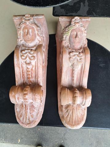 ornamenten (2 stuks) beschikbaar voor biedingen