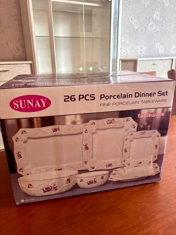 Nieuw Porseleinen Servies - 26 Delig beschikbaar voor biedingen