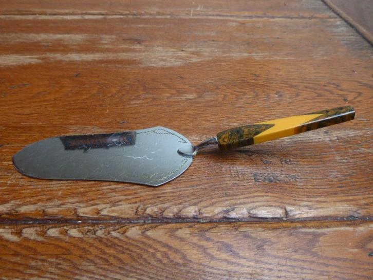 Art deco taartschep met bakelieten handgreep, Antiek en Kunst, Antiek | Bestek, Ophalen of Verzenden