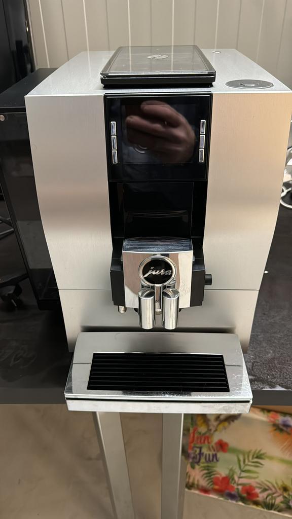 Jura Z6 super robuust koffie machine met 2jaar garantie, Witgoed en Apparatuur, Koffiezetapparaten, Refurbished, Gemalen koffie