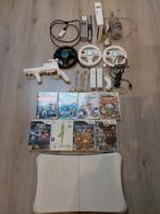 Goed werkende nintendo wii met extra,s, Spelcomputers en Games, Ophalen, Gebruikt, Met 2 controllers, Met games