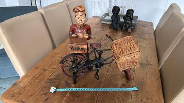Decoratieve Fiets met Bakker beschikbaar voor biedingen