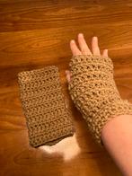 Taupe kleurige handschoenen polswarmers, Ophalen of Verzenden, Nieuw, Maat 38/40 (M), Handschoenen