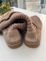 UGGS bruine gebreide Uggs in goede staat maat 40, Ophalen of Verzenden, Zo goed als nieuw, Bruin