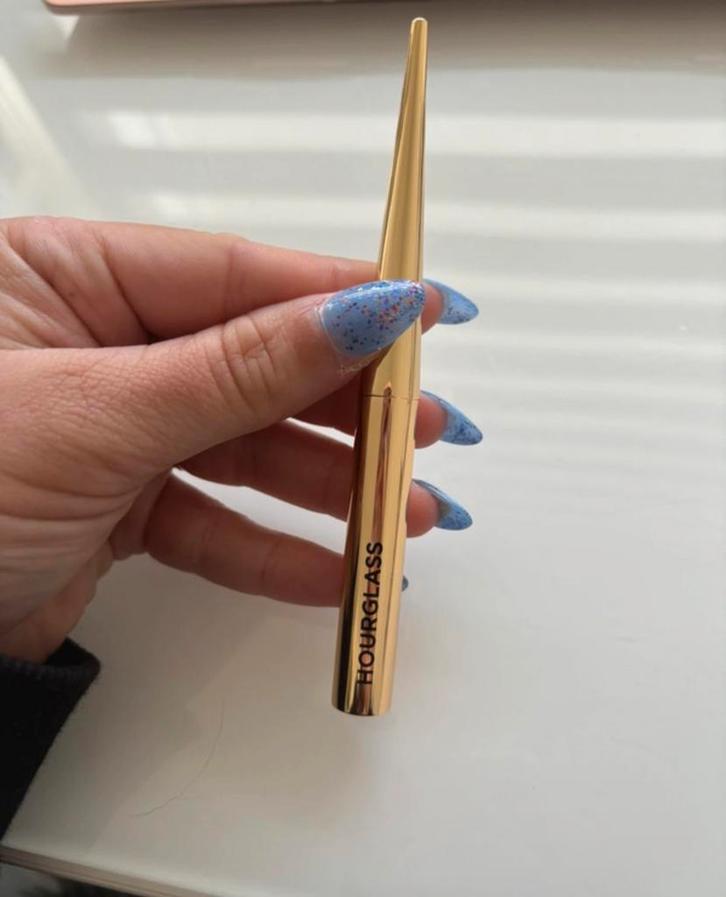 Hourglass Lippenstift - At Night, Sieraden, Tassen en Uiterlijk, Uiterlijk | Cosmetica en Make-up, Nieuw, Make-up, Lippen, Rood