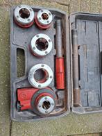 Draadsnijapparaat, Ophalen