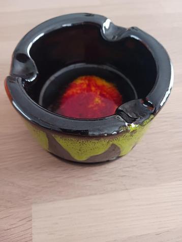Fat Lava Asbak  beschikbaar voor biedingen