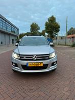 Volkswagen Tiguan 1.4 TSI 118KW BMT DSG 2015 Grijs, Auto's, Volkswagen, Euro 5, Stof, 1800 kg, 4 cilinders