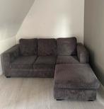 Bruine bank met hocker, Huis en Inrichting, Ophalen of Verzenden, Gebruikt, Stof, Basic