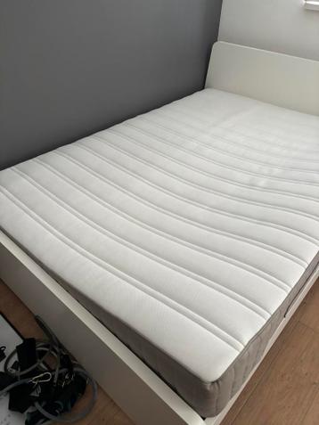 Te koop aangeboden tweepersoonsbed - afbeelding 3