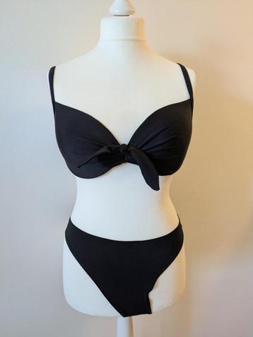 s.Oliver bikini zwart 40D beschikbaar voor biedingen