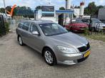 Skoda Octavia Combi 1.4 TSI Elegance Bns*AUTOMAAT*TREKHAAK*X, 65 €/maand, Stof, Gebruikt, 4 cilinders