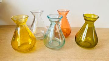 Vintage Glazen Vaas - Diverse Kleuren ( prijs hele set ) beschikbaar voor biedingen
