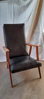 Vintage fauteuil teakhout skai leer, Huis en Inrichting, Fauteuils, Ophalen, Gebruikt, 50 tot 75 cm