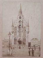 Grote oude foto stadhuis Gouda door D. Klaarwater, Gebruikt, Verzenden, Foto, Gebouw