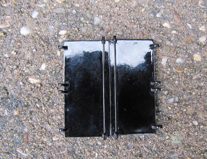 Zwarte Tekno achterdeurtjes voor de oudere Tekno laadbakken., Hobby en Vrije tijd, Modelauto's | 1:50, Nieuw, Bus of Vrachtwagen