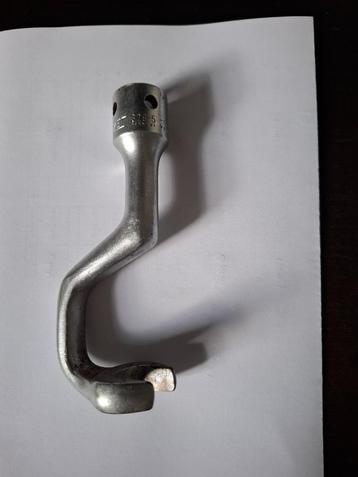 Oldtimer Klepstelsleutel 19mm  beschikbaar voor biedingen