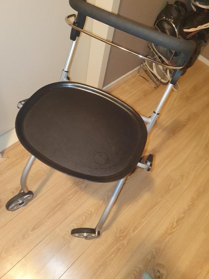 Trust indoor rollator, Diversen, Rollators, Zo goed als nieuw, Lichtgewicht, Opvouwbaar, Ophalen