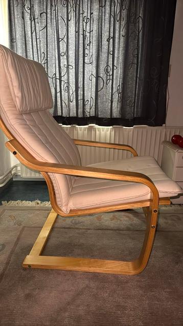Ikea Poäng Relaxfauteuils met houten frame, 2 stuks beschikbaar voor biedingen