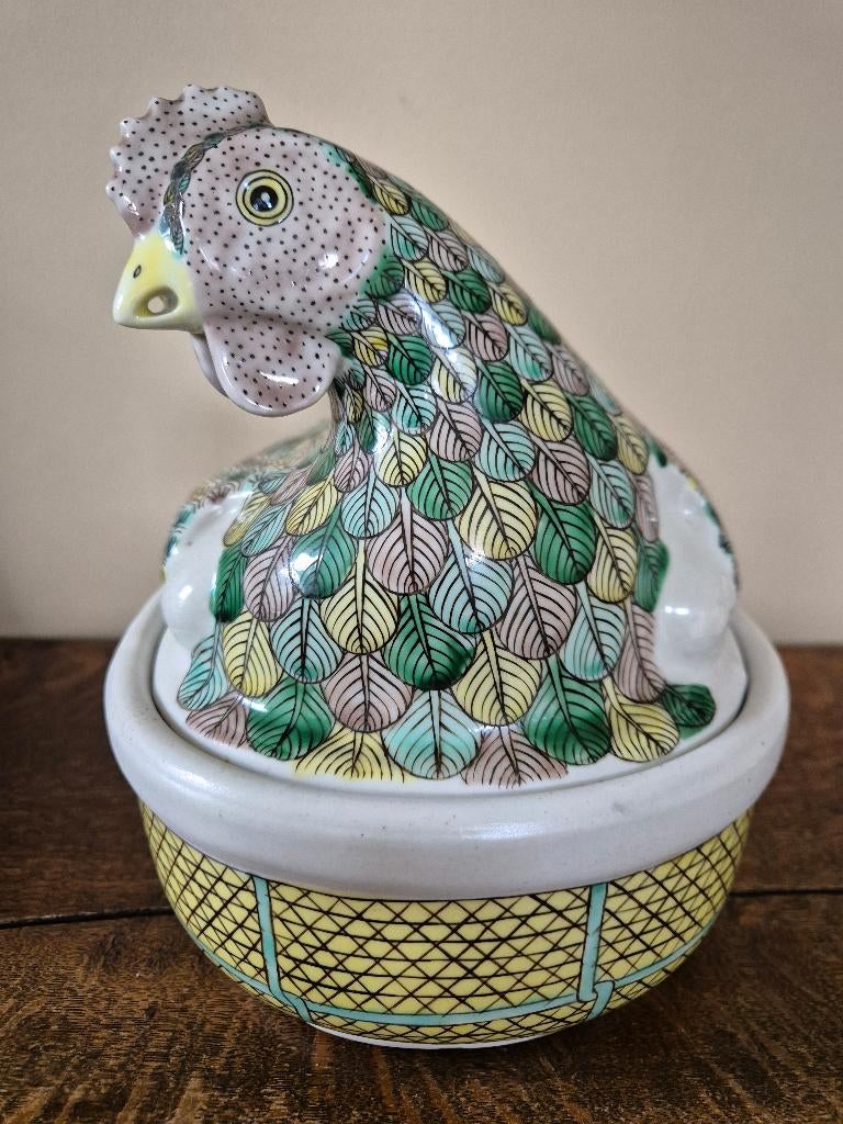 Antieke eierschaal vorm kip met prachtig decor 24x19cm, Ophalen of Verzenden