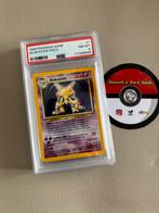 Pokémon base set alakazam psa 8, Verzenden, Zo goed als nieuw