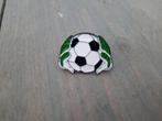 1 mooie voetbal / keepers pin te koop, Verzamelen, Speldjes, Pins en Buttons, Ophalen of Verzenden, Nieuw, Sport, Speldje of Pin