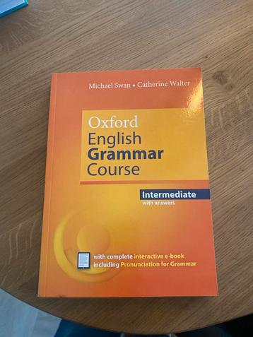 Oxford English Grammar Course - Intermediate beschikbaar voor biedingen
