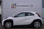 Toyota Aygo X 1.0 VVT-i S-CVT play (bj 2023, automaat), Auto's, Toyota, Origineel Nederlands, Te koop, 20 km/l, Benzine