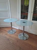 2 Glazen Bijzettafels/Salontafels met Metalen Onderstel, Antiek en Kunst, Ophalen