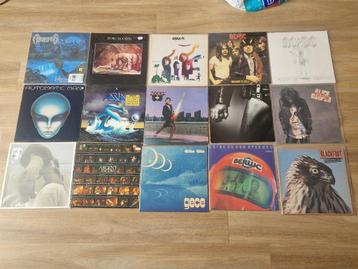 Vinyl te koop beschikbaar voor biedingen