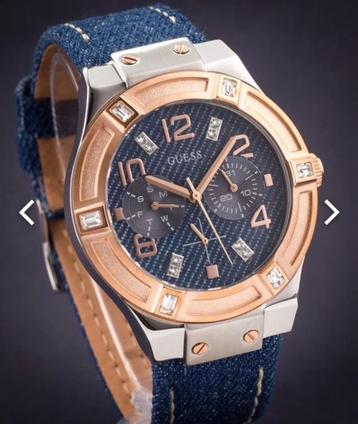 Guess horloge, blauw met goud, leren band en etui, als nieuw beschikbaar voor biedingen