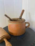Brocante oude  (confit) gres pot met een oor, Ophalen of Verzenden