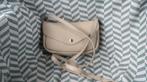 Keecie, leren tas, Humming Along, 27x16x7cm, kleur cement, Sieraden, Tassen en Uiterlijk, Verzenden, Nieuw, Beige, Schoudertasje
