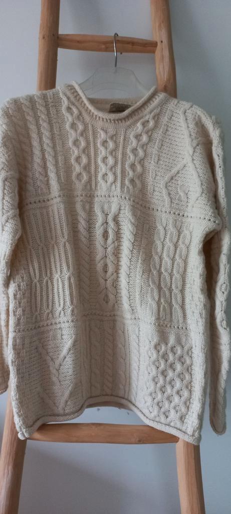 CARRAIG DONN IERSE WOLLEN TRUI ECRU MAAT S/M, Kleding | Dames, Truien en Vesten, Zo goed als nieuw, Maat 38/40 (M), Beige, Ophalen of Verzenden