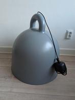 Design hanglamp – Normann Copenhagen Bell Lamp XL (grijs, Ø5, Huis en Inrichting, Lampen | Hanglampen, Ophalen of Verzenden, Zo goed als nieuw
