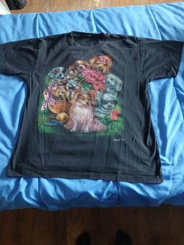 🐶 Wild T-shirt met hondenprint – UK maat Large beschikbaar voor biedingen