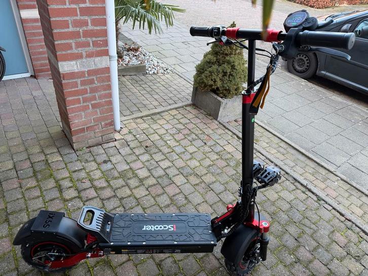 Nieuwe I-Scooter / Step - Weg wegens ziekte, Fietsen en Brommers, Steps, Nieuw, Elektrische step (E-scooter), Ophalen of Verzenden