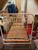 Brocante bed, Ophalen