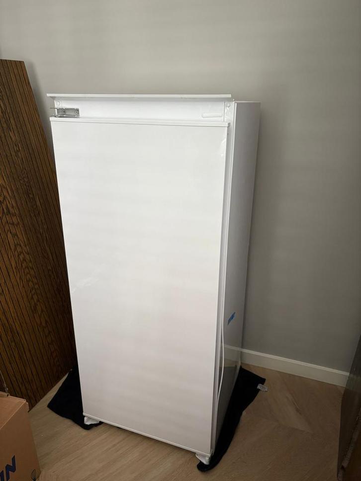 Gloednieuwe Inventum IKV1222S inbouw koelvriescombinatie, Huis en Inrichting, Kasten | Roldeurkasten en Archiefkasten, Nieuw, 100 tot 150 cm