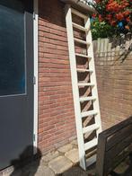Houten Trap / Ladder met bevestiging- Vliering of Boekenkast, Doe-het-zelf en Verbouw, Ladders en Trappen, Ophalen, Gebruikt, Ladder