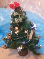 Kerstboompje in mand. 56 cm hoog. Kant & klaar. Uit jaren 80, Diversen, Kerst, Ophalen of Verzenden, Zo goed als nieuw