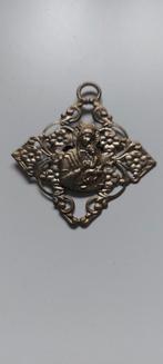 Verzilverde Medaillon Heilige Maagd Maria, Ophalen