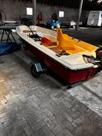 Visboot met kniktrailer en elektrische motor, Benzine, Buitenboordmotor, Polyester, Gebruikt
